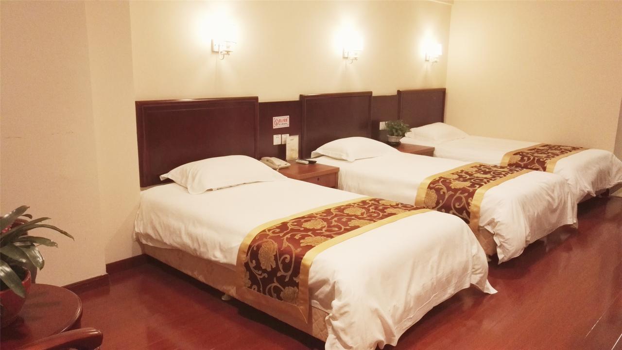 Greentree Inn Geermu Walking Street Business Hotel Golmud Εξωτερικό φωτογραφία