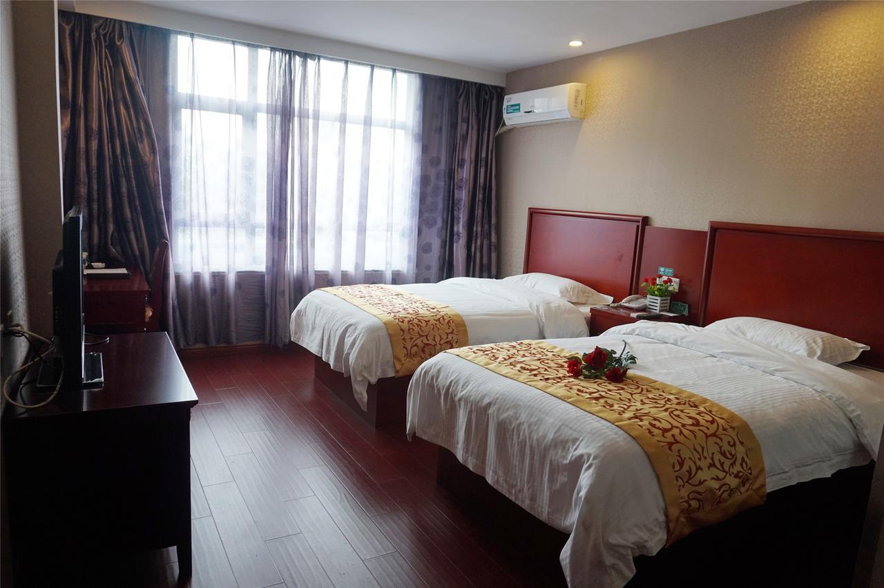 Greentree Inn Geermu Walking Street Business Hotel Golmud Εξωτερικό φωτογραφία